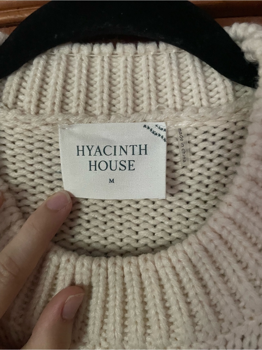🍎Hyacinth house tuckernuck cream knit fisherman cable sweater oversized medium🍎 - Picture 4 of 6